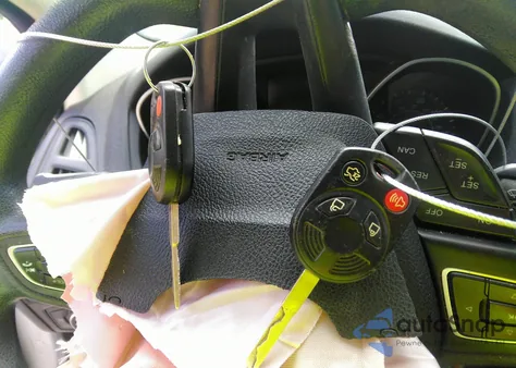 2015 Ford Focus Se from USA, damaged, VIN 1FADP3K26FL223153